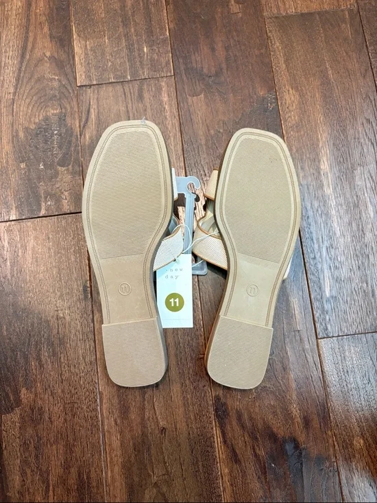 a new day Cream Textured Slide Sandals - Picture 2 of 4